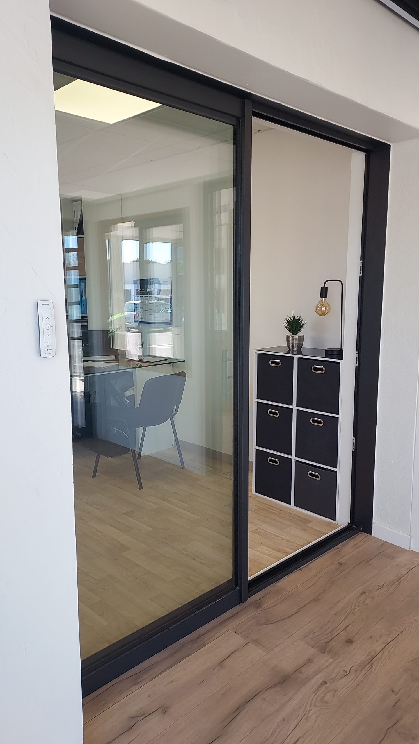 MIROITERIE MENUISERIE SERVICES showroom 5