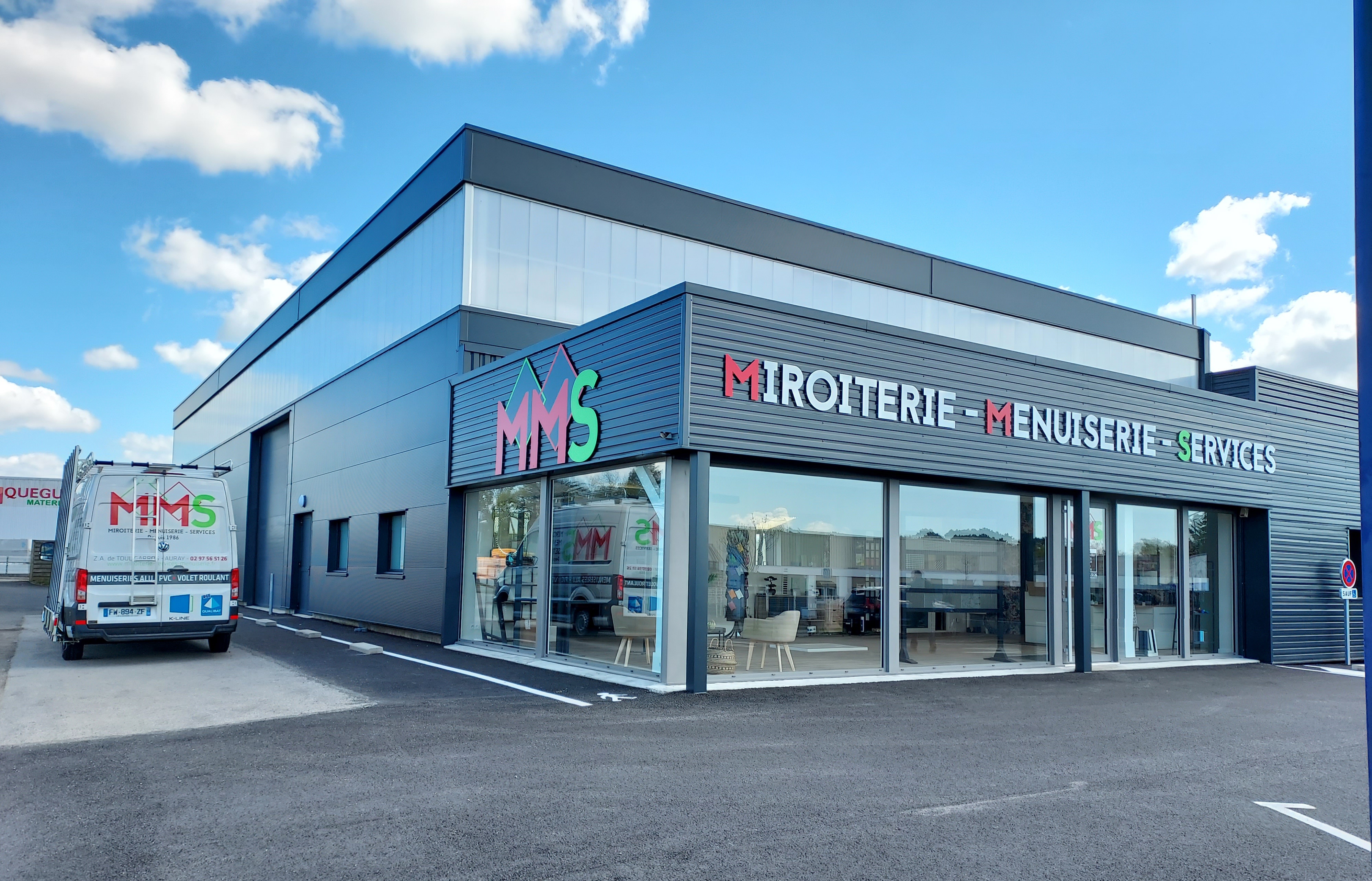 MIROITERIE MENUISERIE SERVICES showroom 1